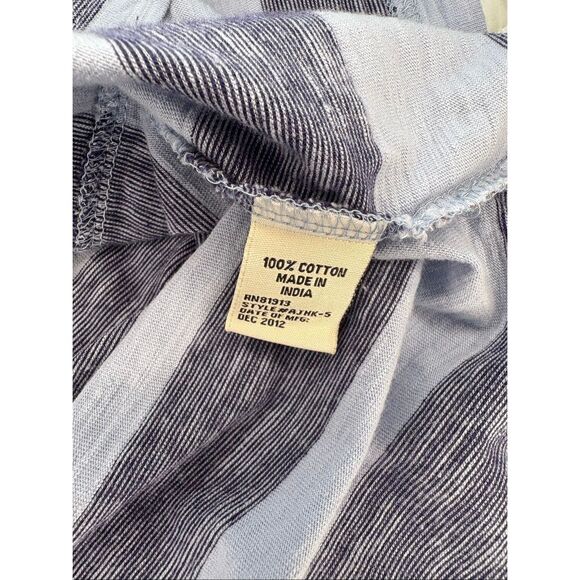 Colours by Alexander Julian blue striped v-neck T - L - Picture 6 of 7